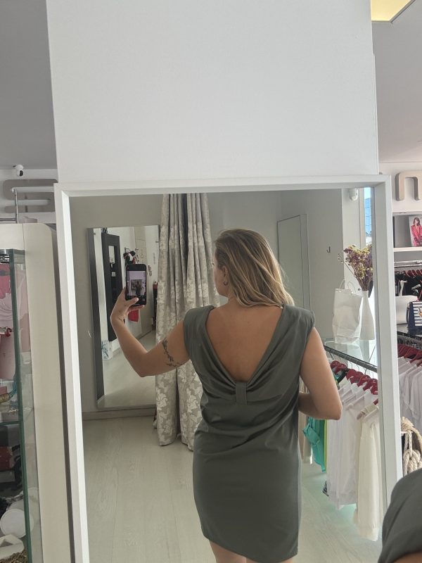 VESTIDO CORTO ESPALDETA - Imagen 12