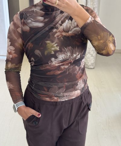 TOP- CAMISETA SEMITRANSPARENTE